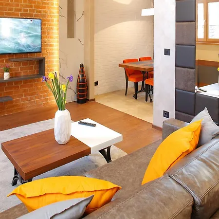 Passpartu Garni Hotel 4*